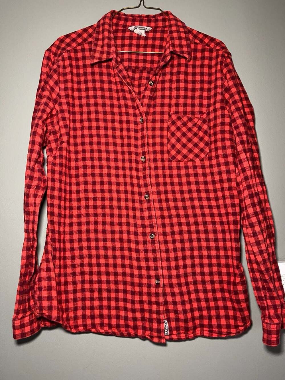 Field & Stream Women's XXL Red and Black Buffalo Plaid Flannel Button Down Shirt